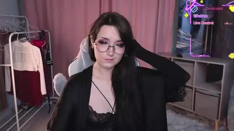 Snapshot of molly_phoenix chatting on September 10, 2025, 9:04 pm Molly online show from September 10, 2025, 9:04 pm