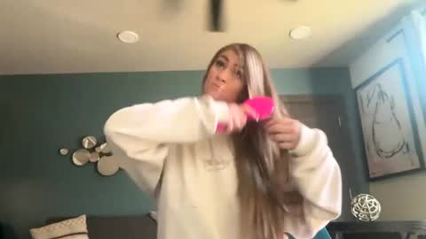 Snapshot of molly_theslut chatting on October 8, 2025, 6:49 pm molly_theslut online show from October 8, 2025, 6:49 pm