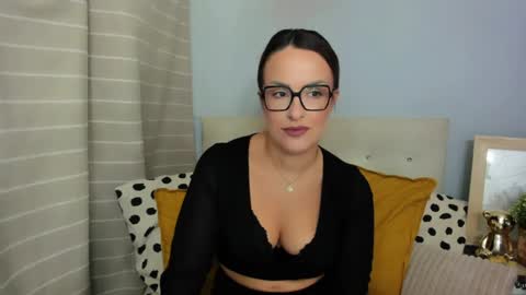 Snapshot of mollycrazy chatting on July 19, 2026, 4:27 am MollyCrazy online show from July 19, 2026, 4:27 am
