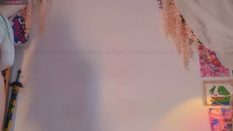 mollychan online show from June 12, 2026, 8:19 pm