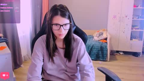  KIRA  online show from March 5, 2026, 3:24 am