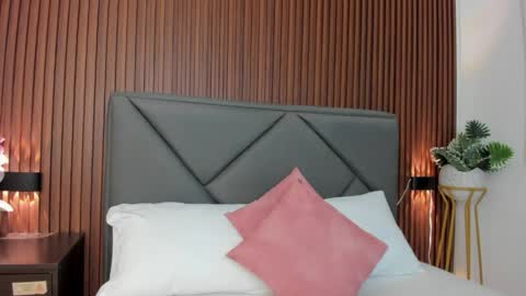 Snapshot of mollylove_ chatting on April 27, 2026, 6:50 pm mollylove_ online show from April 27, 2026, 6:50 pm