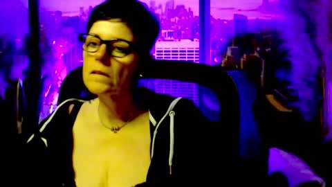 MollySun Nina Randmann online show from May 13, 2026, 6:05 pm