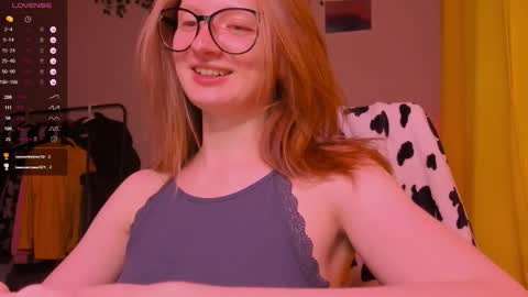 mollytucker online show from December 21, 2025, 2:46 pm