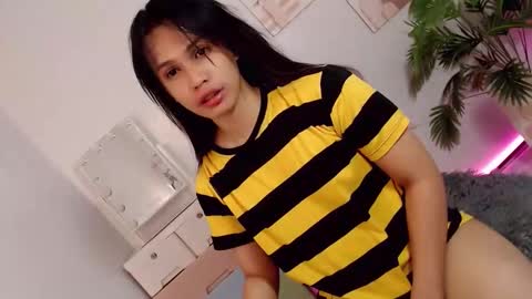 MOMIKHEM online show from September 22, 2025, 7:10 am