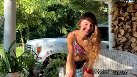 Mia  online show from July 3, 2026, 12:55 pm