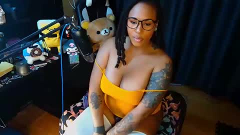 Snapshot of mommi_sh3d3vil chatting on February 24, 2026, 4:38 pm MOMMI SH3DEVIL online show from February 24, 2026, 4:38 pm