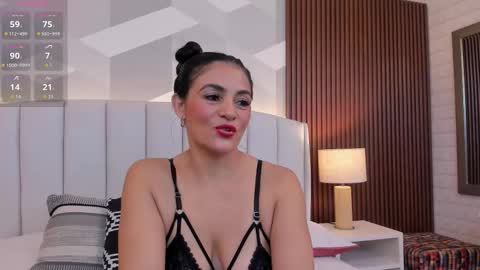 Snapshot of mommy_naughty_ chatting on October 18, 2025, 11:33 am Letty Smith online show from October 18, 2025, 11:33 am