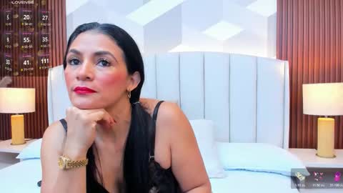 Snapshot of mommy_naughty_ chatting on October 22, 2025, 11:32 am Letty Smith online show from October 22, 2025, 11:32 am