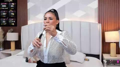 Snapshot of mommy_naughty_ chatting on December 3, 2025, 11:19 am Letty Smith online show from December 3, 2025, 11:19 am