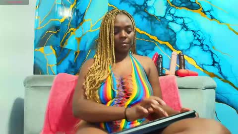  DINAH  online show from May 25, 2026, 12:38 am
