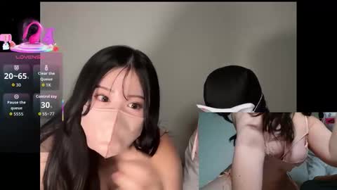 momo___0717 online show from September 22, 2025, 1:13 pm