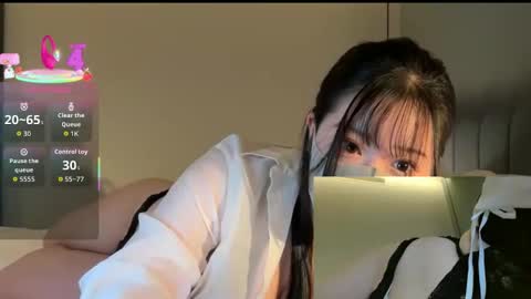 momo___0717 online show from November 4, 2025, 10:58 am