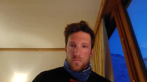 moms_little_monster online show from November 23, 2025, 4:07 pm