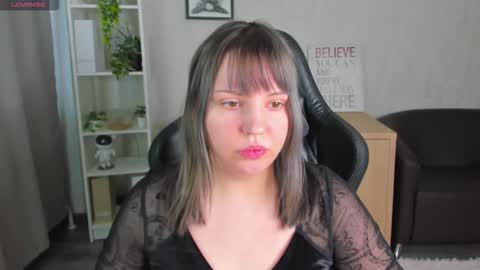 mon1ca_jones online show from March 4, 2026, 9:15 am