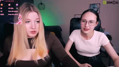 Mona  online show from March 8, 2025, 4:28 pm