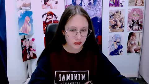 Mona  online show from March 9, 2025, 9:24 am