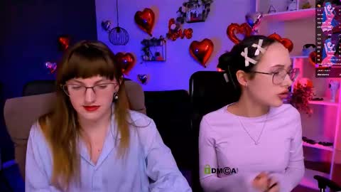 Mona  online show from March 10, 2026, 8:03 pm