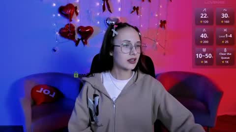 Mona  online show from May 27, 2026, 7:11 pm