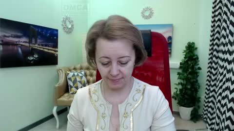 Mona online show from March 18, 2026, 10:40 am