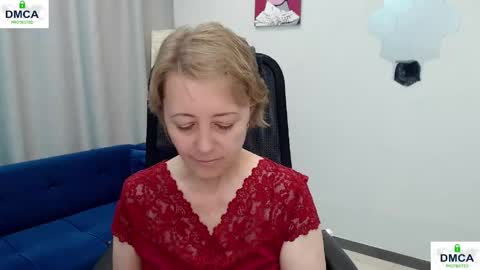 Snapshot of mona_w chatting on June 5, 2026, 1:28 pm Mona online show from June 5, 2026, 1:28 pm