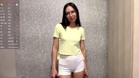 Snapshot of monacutee chatting on October 15, 2025, 7:19 am Mona online show from October 15, 2025, 7:19 am