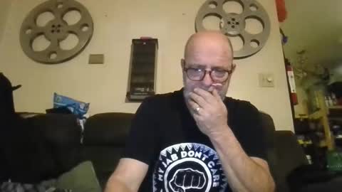 Snapshot of mondaymonday chatting on January 16, 2025, 5:55 pm mondaymonday online show from January 16, 2025, 5:55 pm