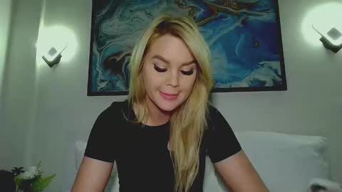 Monica online show from September 29, 2025, 3:22 am