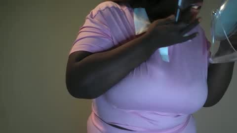 Snapshot of moni_simone chatting on June 2, 2026, 12:45 am moni_simone online show from June 2, 2026, 12:45 am