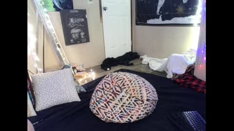 Snapshot of monica_lily chatting on December 30, 2024, 7:21 pm Monica online show from December 30, 2024, 7:21 pm