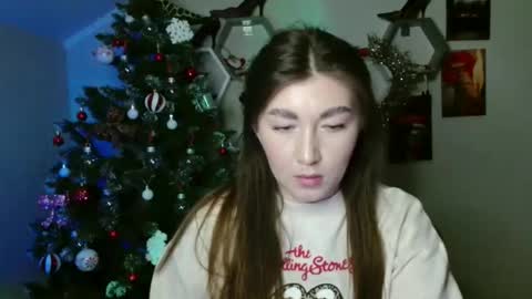 sweet girl and shine body online show from November 13, 2025, 12:15 pm