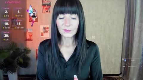 Monica online show from October 3, 2025, 12:35 pm