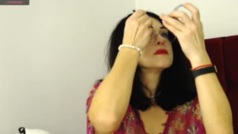 monicaluxxx online show from November 15, 2025, 11:40 am