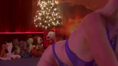 Snapshot of monicutex chatting on December 28, 2024, 2:11 am Monika    online show from December 28, 2024, 2:11 am