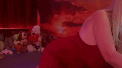 Snapshot of monicutex chatting on January 16, 2025, 5:21 am Monika    online show from January 16, 2025, 5:21 am