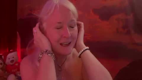 Snapshot of monicutex chatting on March 8, 2025, 6:32 am Monika    online show from March 8, 2025, 6:32 am