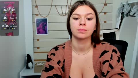 Snapshot of monika_youu chatting on January 10, 2025, 7:57 am Monika online show from January 10, 2025, 7:57 am