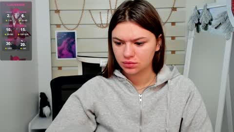 Snapshot of monika_youu chatting on January 16, 2025, 1:36 pm Monika online show from January 16, 2025, 1:36 pm