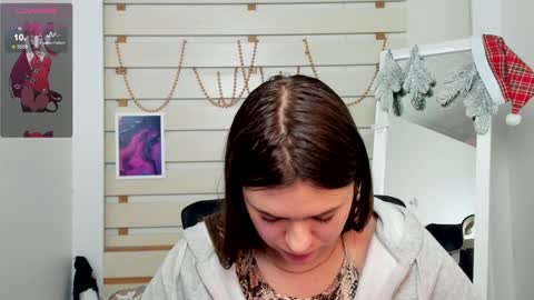 Snapshot of monika_youu chatting on January 16, 2025, 6:59 pm Monika online show from January 16, 2025, 6:59 pm