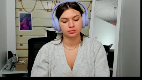 Snapshot of monika_youu chatting on January 21, 2025, 2:15 pm Monika online show from January 21, 2025, 2:15 pm