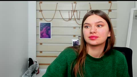 Snapshot of monika_youu chatting on February 4, 2025, 7:55 pm Monika online show from February 4, 2025, 7:55 pm