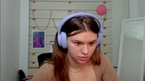 Snapshot of monika_youu chatting on February 19, 2025, 1:39 pm Monika online show from February 19, 2025, 1:39 pm