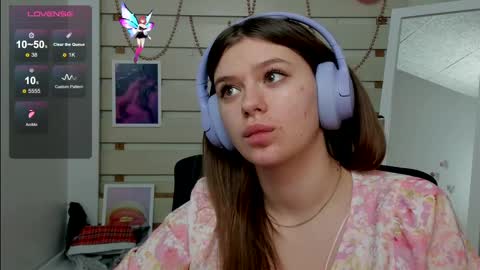Snapshot of monika_youu chatting on March 8, 2025, 5:43 pm Monika online show from March 8, 2025, 5:43 pm