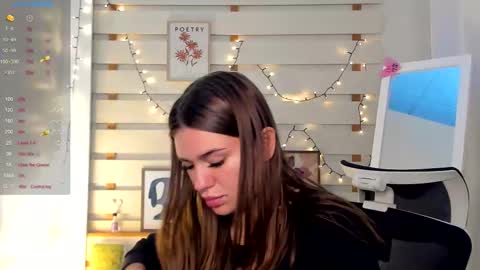 Snapshot of monika_youu chatting on October 13, 2025, 12:49 pm Monika online show from October 13, 2025, 12:49 pm