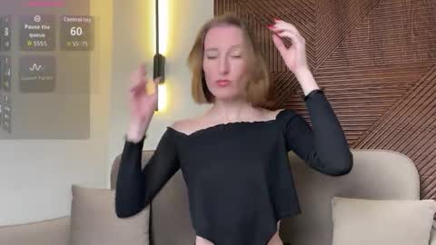 MonikaBos online show from March 15, 2026, 9:32 pm