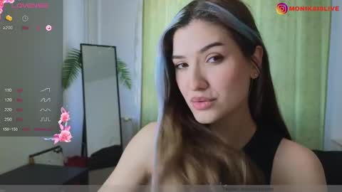 Snapshot of monikavenom chatting on January 17, 2025, 9:28 am Monika online show from January 17, 2025, 9:28 am