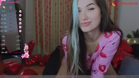 Snapshot of monikavenom chatting on February 14, 2025, 7:33 pm Monika online show from February 14, 2025, 7:33 pm