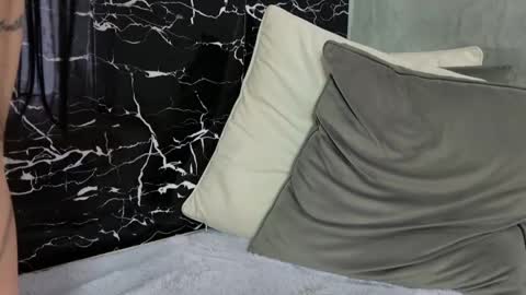 Ask me online show from January 1, 2025, 8:35 am