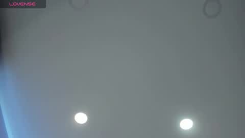   online show from November 25, 2025, 2:06 pm