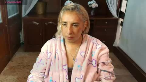 Snapshot of monserratgray chatting on July 1, 2026, 12:51 pm MONSERRAT online show from July 1, 2026, 12:51 pm